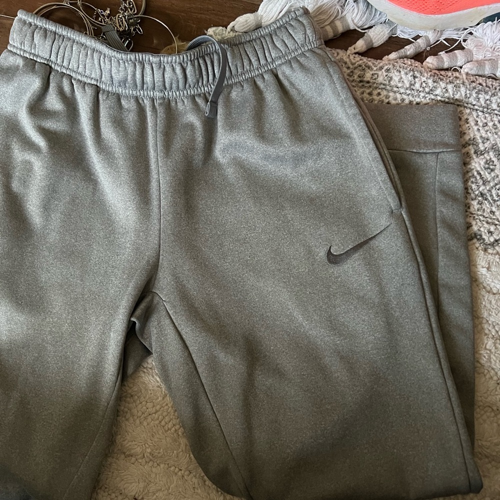 Nike Thermal Cropped Sweatpants